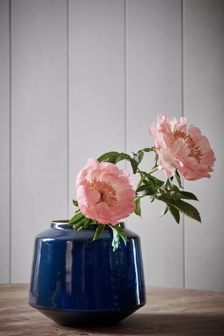 Metal Vase 22 Cm
