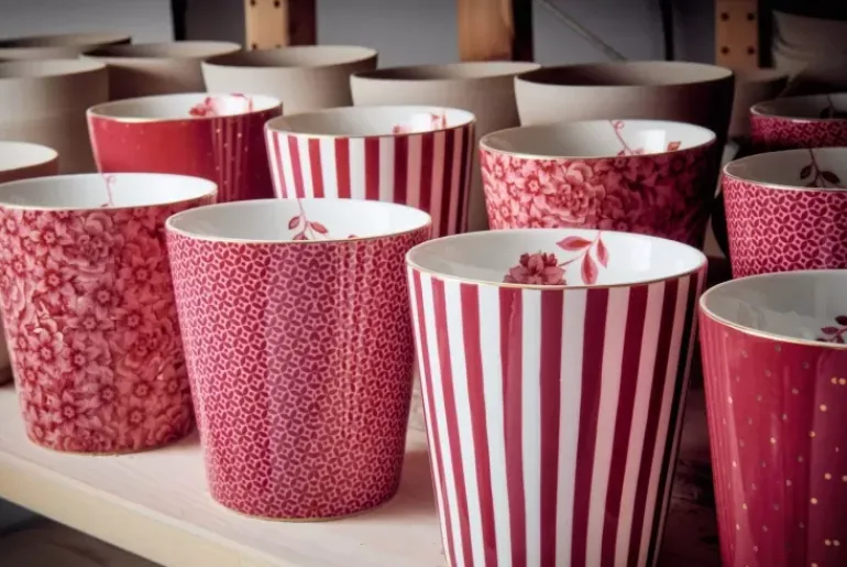 Royal Stripes Tasse Fliesen Dunkel