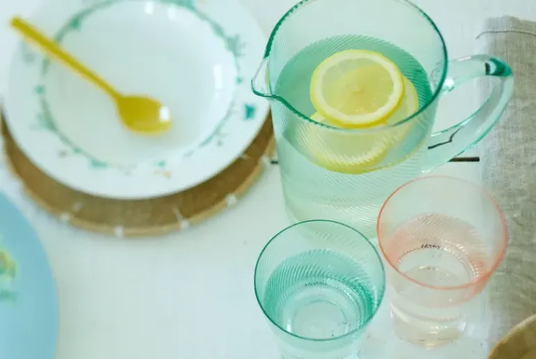 Wasserglas Twisted Blau